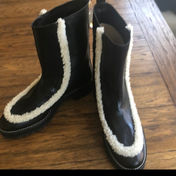 Stuart Weitzman Shoes - Stuwart weitzman boots NWOT